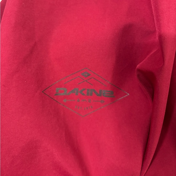 Dakine Women’s Gore-Tex Ski Snowboard Jacket Red Large Waterproof Hooded Shell - Picture 9 of 13